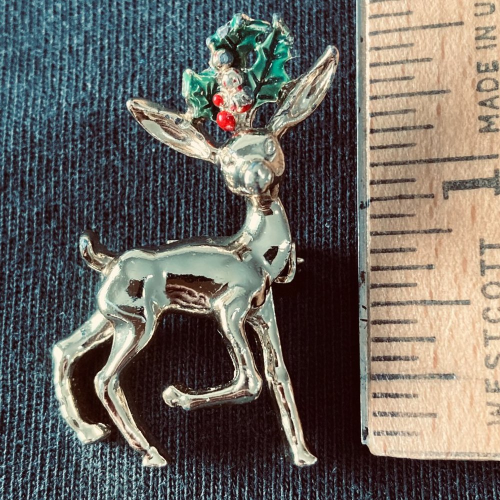 Vintage Gold Tone Gerrys Reindeer Christmas  Pin Cute! - Picture 6 of 8